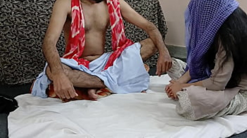 भारतीय महिला हैंकॉक अपने सौतेले बेटे के साथ ज़ानाक्स वीडियो में तीव्र यौन मुठभेड़ का अनुभव करती है।