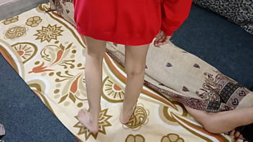 आपकी भारतीय महिला का तंग पिछवाड़ा एक असली होममेड वीडियो में प्रवेश करता है