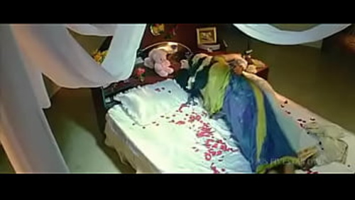 दीप्ति नाम्बियार की युगम तमिल फिल्म में सेडक्टिव पहली रात का सीन।