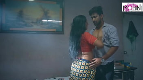 भारतीय साली को घर के बने हिंदी सेक्स वीडियो में बहकाना।
